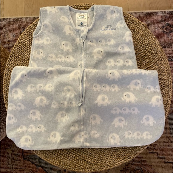NWOT, Halo Fleece Sleep Sack Elephants, 6-12 M, Medium - Picture 3 of 5